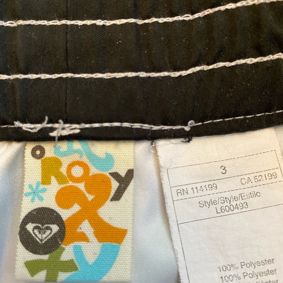 Great Roxy board shorts - Picture 3 of 3